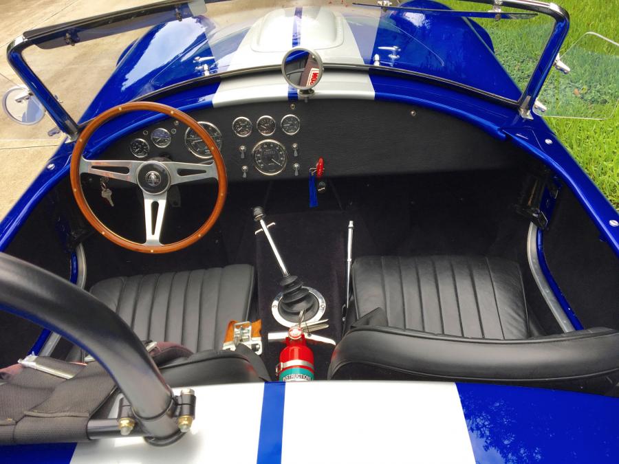 Торпедо Shelby Cobra by Kirkham (KMP 174) 2002 года  (фото 75 из 151)
